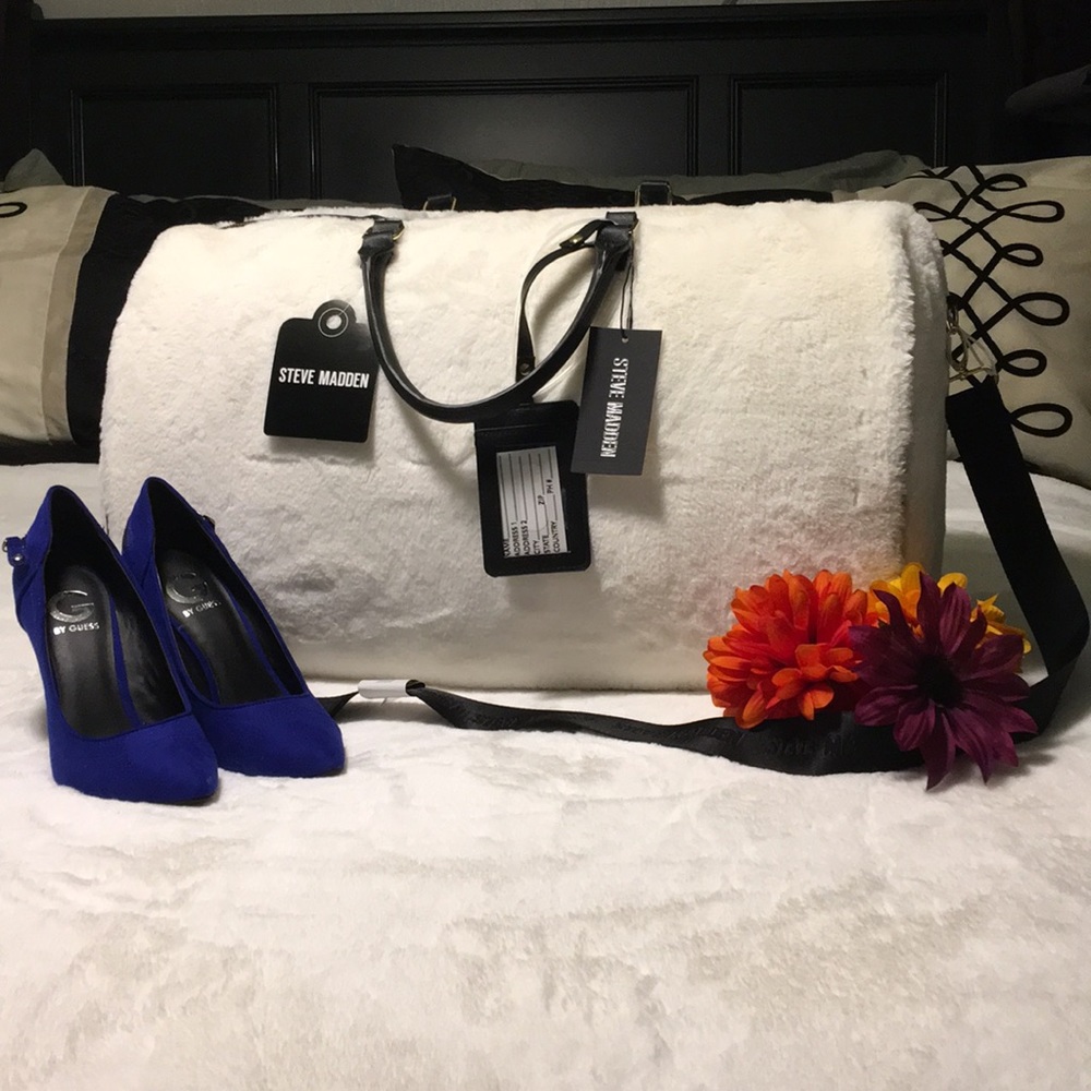 Steve Madden Faux Fur Travel Bag - Picture 1 of 5